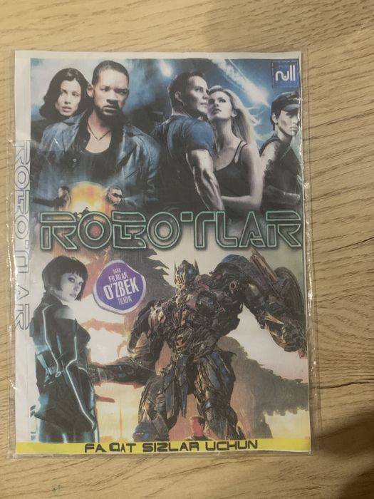 Har xil turdagi kino va serial disklar sotiladi