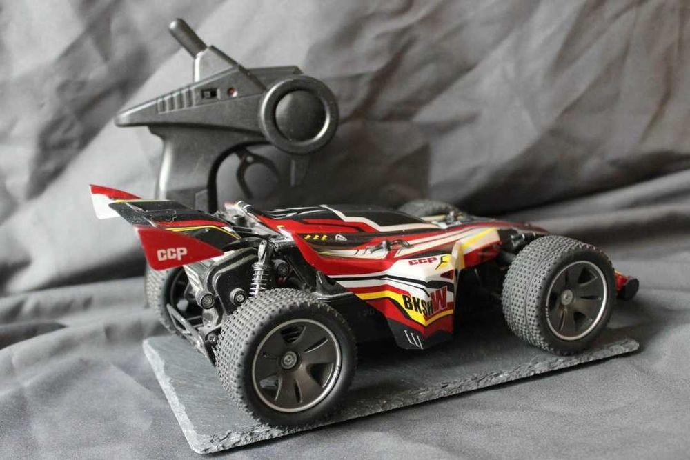 Машина на радиоуправлений