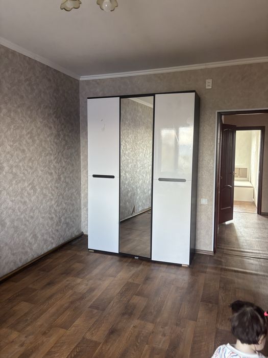 2шкаф 2кровать б/у сатылады