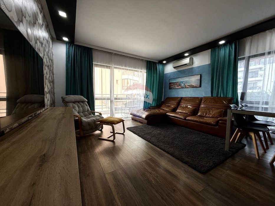 Стилен апартамент с две спални за продажба, кв. Възраждане, гр. Варна