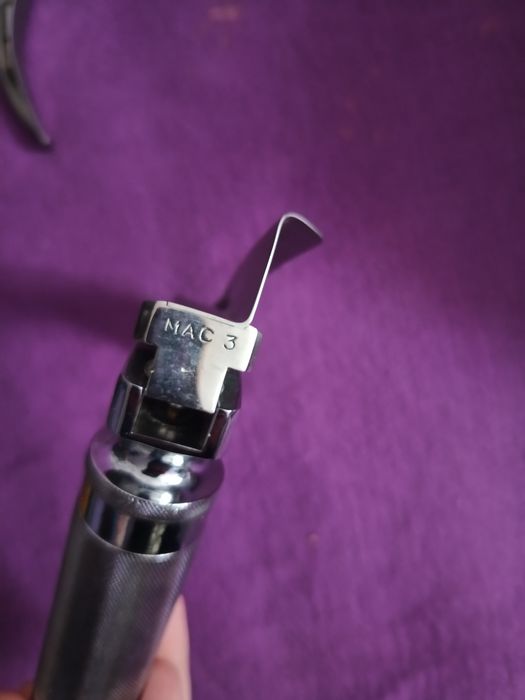 Laringoscop+MAC 3 și MAC 1