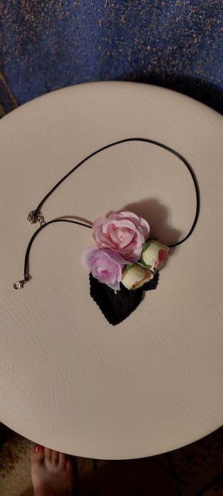 Продаю ободки  и колье.