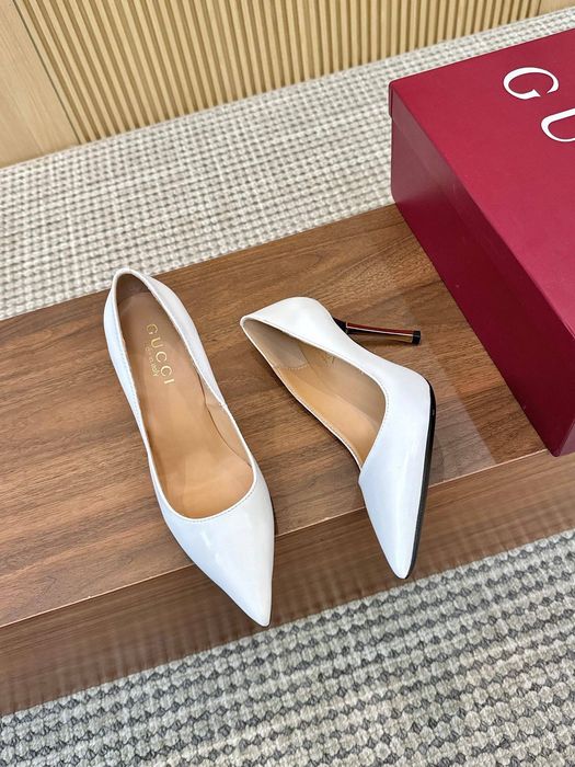 Gucci Leather Pumps – White