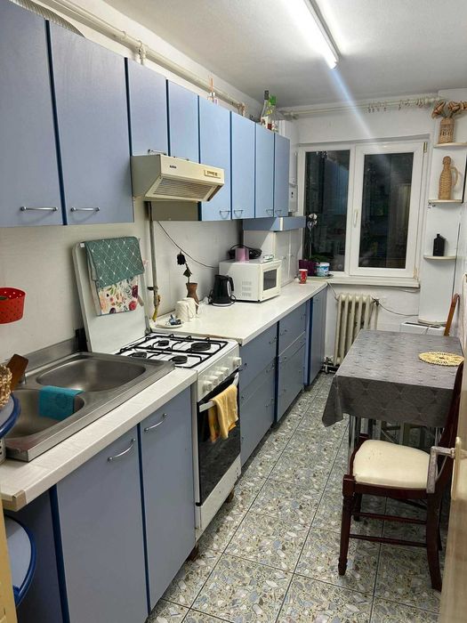 3000 lei  -inchiriez ap.4 camere ,parang nr.8 manastur cluj-napoca