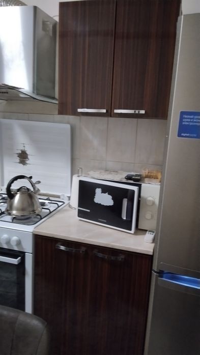 Burchakli uglovoy oshxona jihozi sotiladi Продаётся кухонный гарнитур