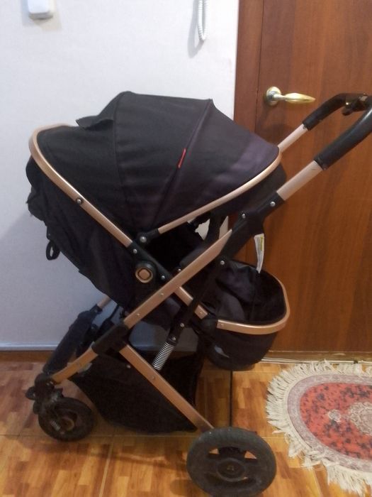 Продам коляску 2 в 1