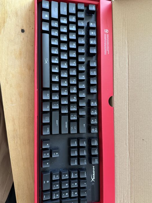 Продам клавиратуру игровую hyper x