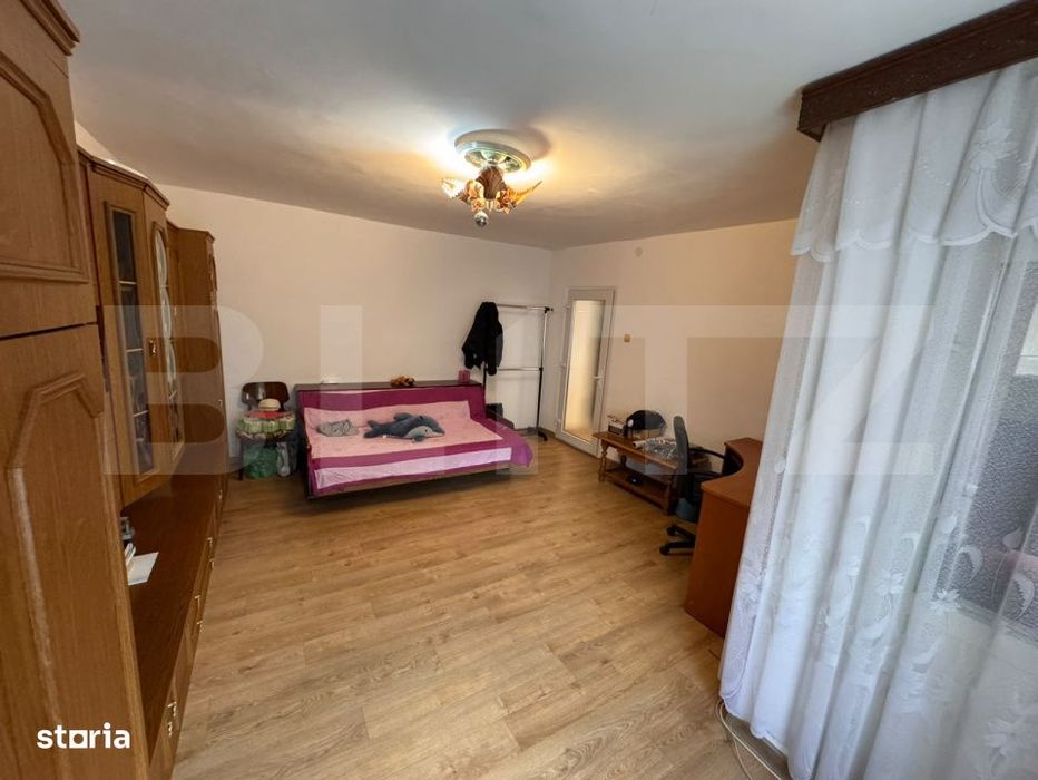 Apartament 2 camere decomandate etajul 1 George Enescu,Liceul de Chimi