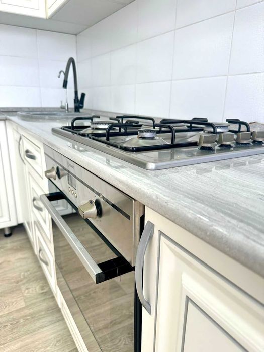 продам 3 комнатную квартиру