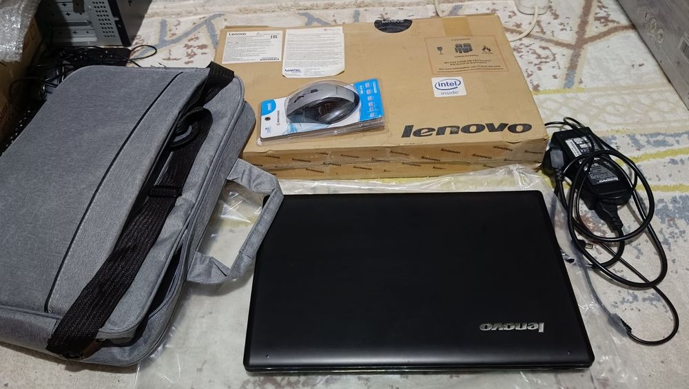 Ноутбук Маккреатор и5  windows 10 EAC