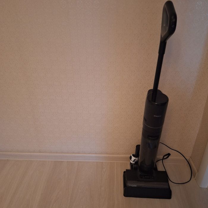 Продам почти новый пылесос dreame Н12 pro