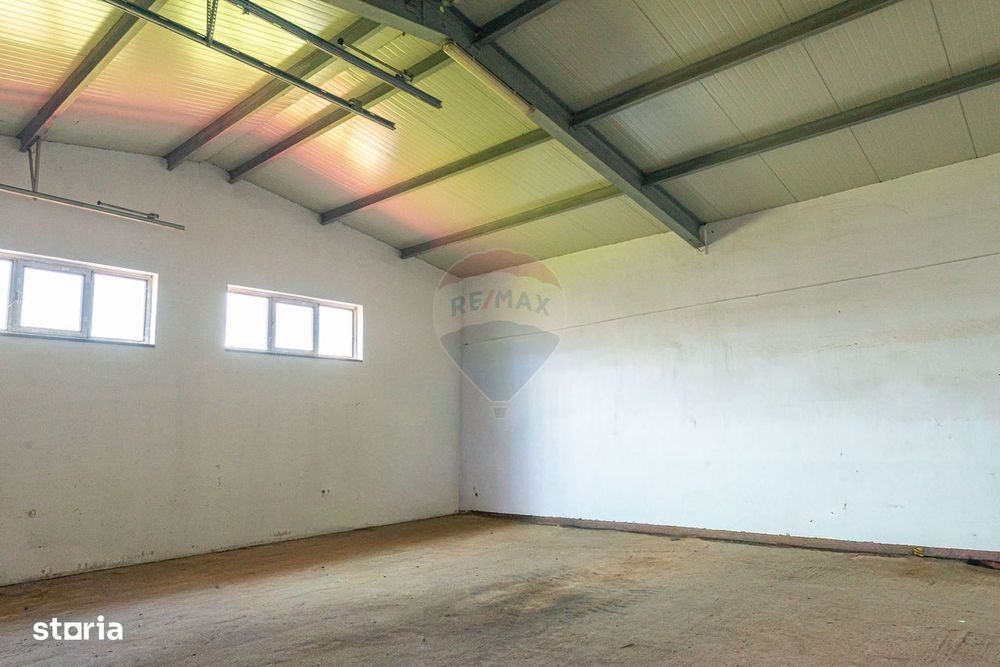 De vanzare casa + hala, teren 580mp, ideala business/service auto