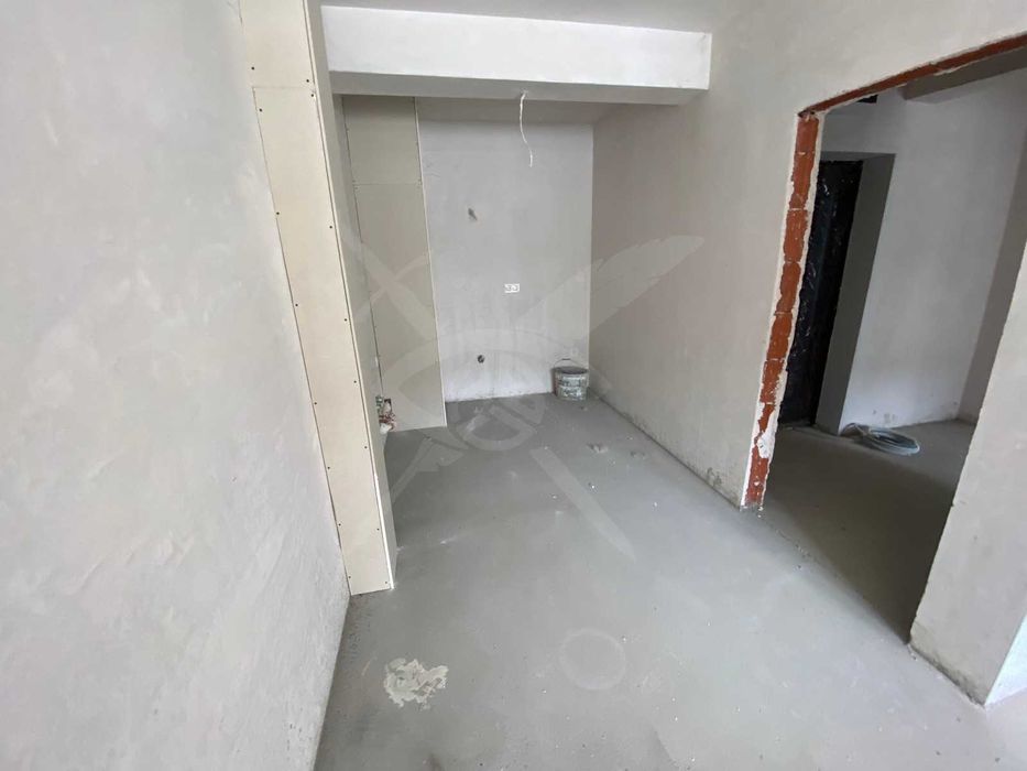 Продава се Двустаен апартамент в Пловдив, Остромила - 65 кв.м за 1328 €/кв.м - Снимка #1