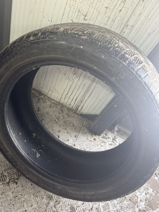 Продам шины 235/45 R18
