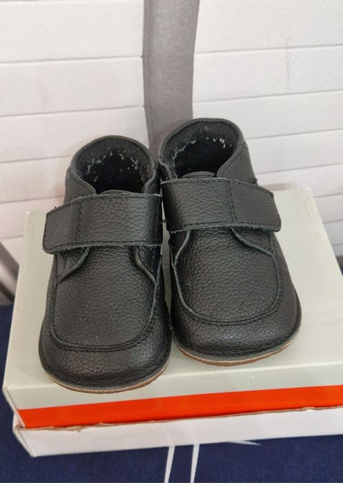 Pantofi bebe marimea 19