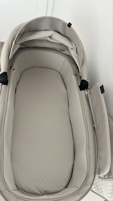 Кош за новородено за количка Britax-Römer SMILE 5Z Carrycot Soft Taupe