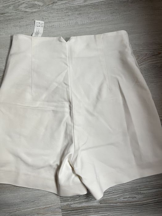 Къс панталон stradivarius