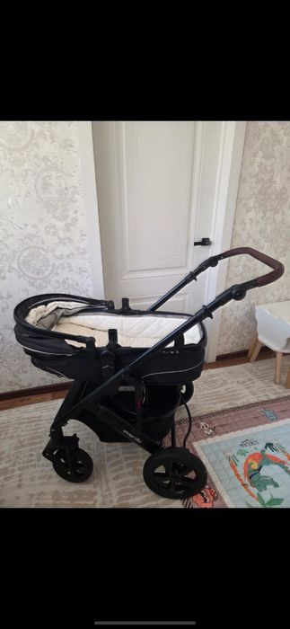 Продам коляску  б/у