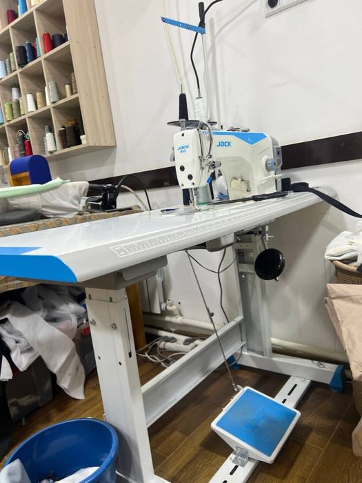 Машинка швейная JACK