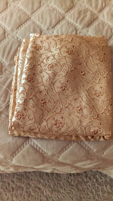 Продам шторы б/у