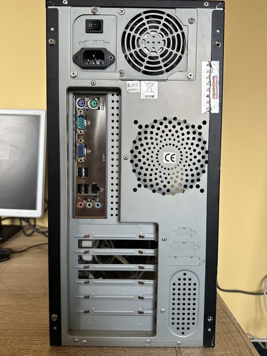 Компютър ASUS + монитор ACER