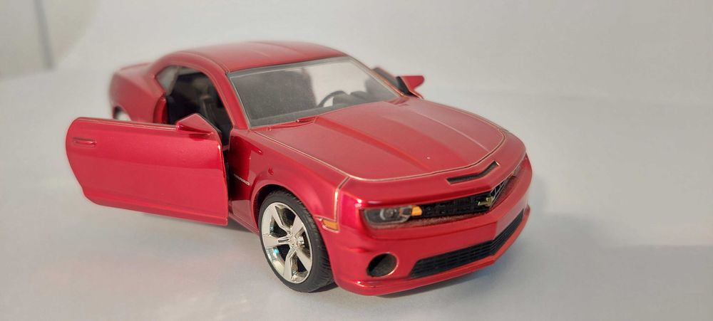 Macheta CHEVROLET CAMARO SS - JADA - Scala 1/32 - absolut noua !