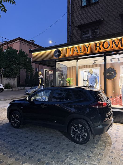 Chevrolet Tracker 2023 — 3