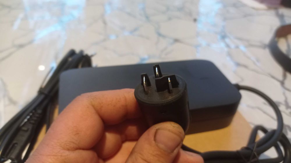 Зарядное устройство