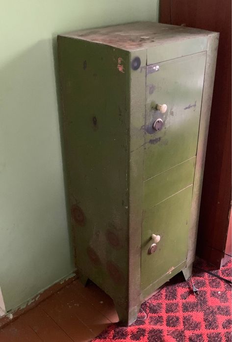 Сейф продаётся, советский прочный