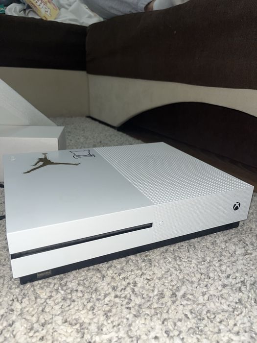 consola Xbox one S 1T