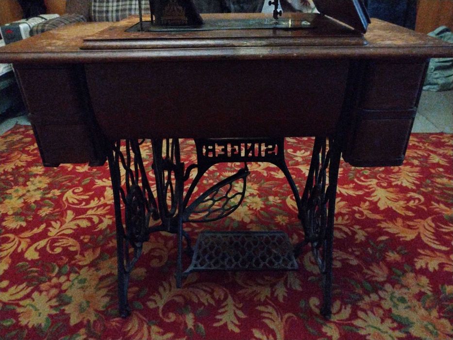 Швейная машинка Singer (1928 г.)