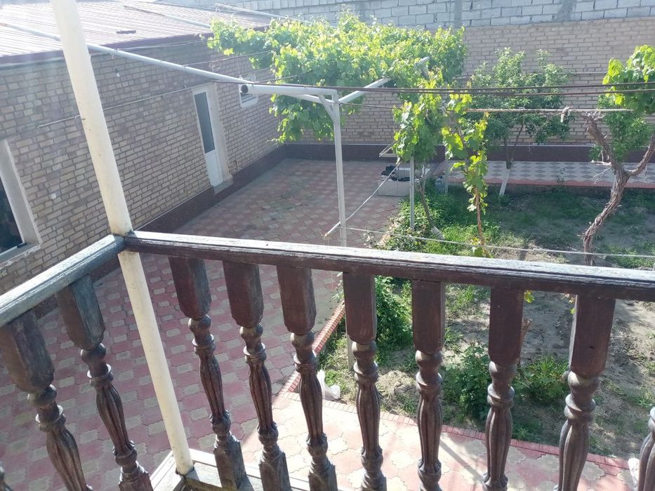 Умид Кургони ховли сотилади