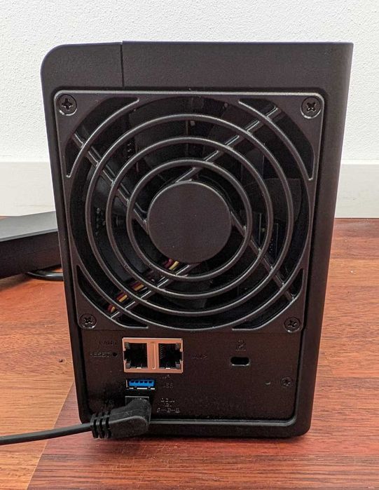 NAS устройстово Synology DS220+