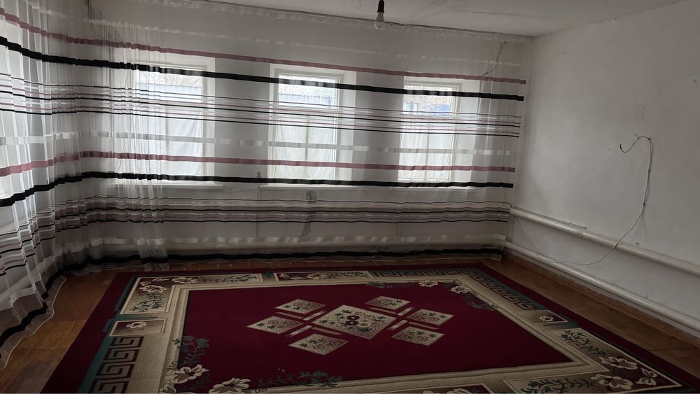 Сдам отдельный дом в одном дворе с хозяевами