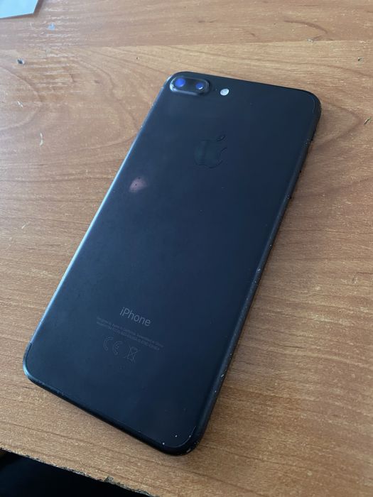 Продам айфон 7+ состояние норм