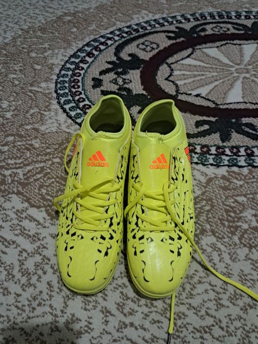 Продам сороконожка ,43размер adidas