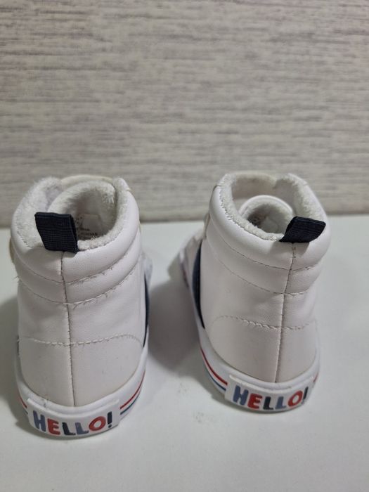 Бели мартонки h&m