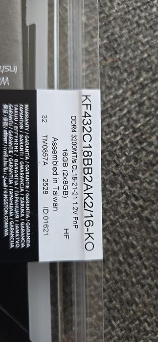 RAM Memorie PC Kingston Fury Kit 16gb DDr4 3200 CL18 RGB Nou Sigilat