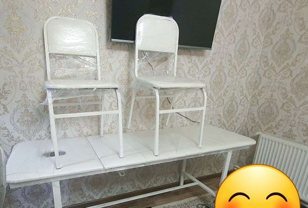 Медицинские кушетка + стул