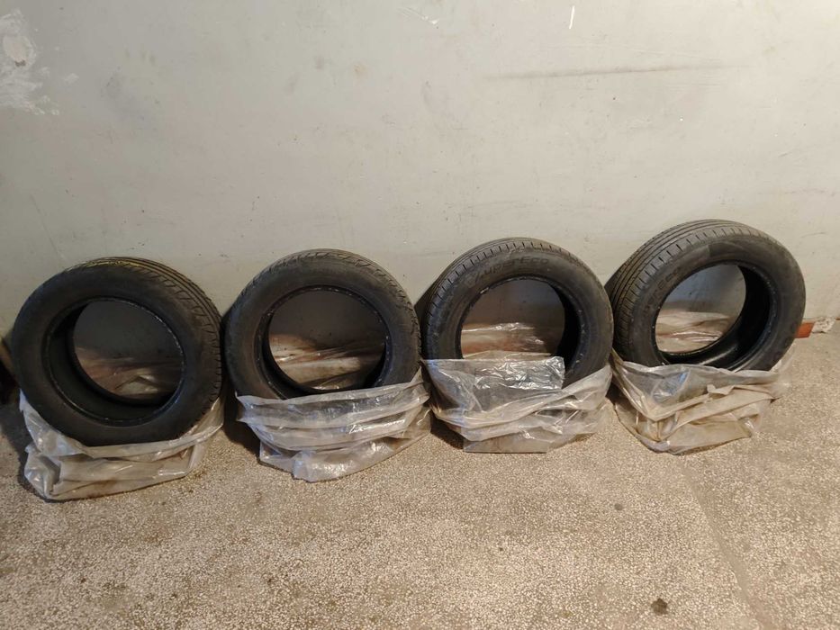 Четири броя летни гуми 195/60 R15