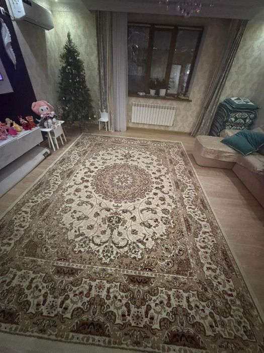 Продам ковер размер большой 3*4