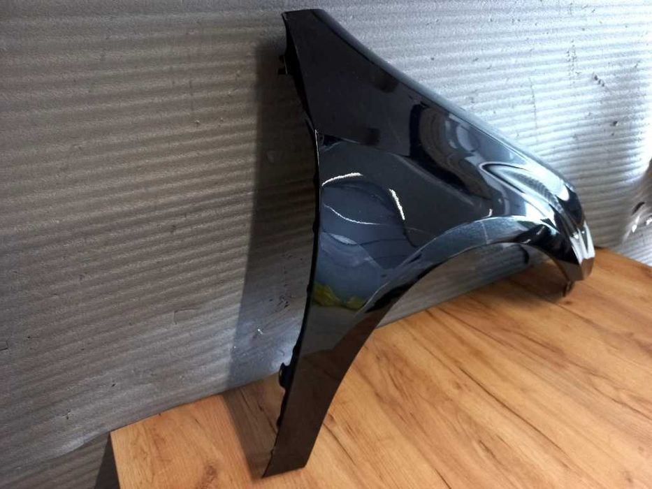 Aripa Fata Dreapta VW Golf 6/VI HatchBack 2008-2013 (LC9X (Negru))