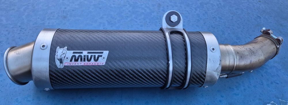 Yamaha Fazer FZ8 toba Mivv GP Carbon si suport bagaje