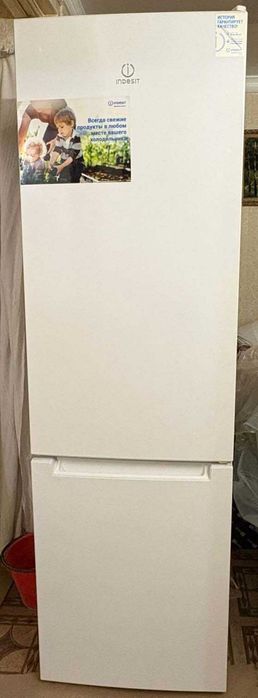 Продаю холодильник