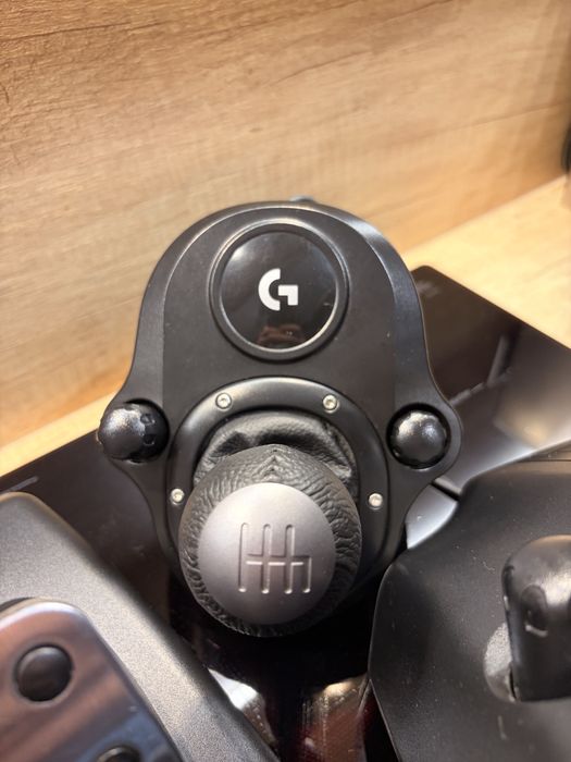 Volan Logitech G29 PC, PS4, PS5 cu schimbator full box