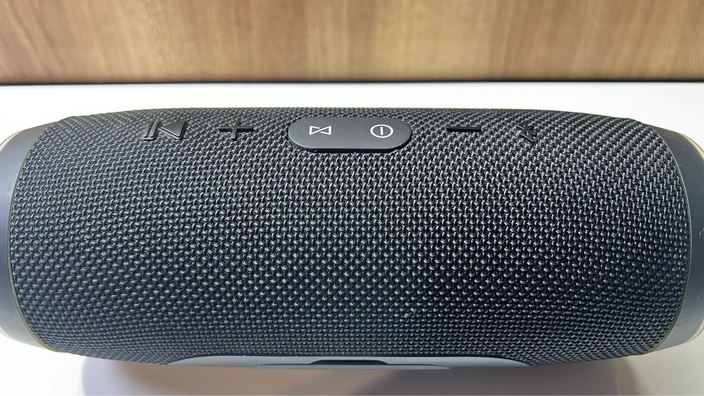 Оригинална колонка JBL Charge 3