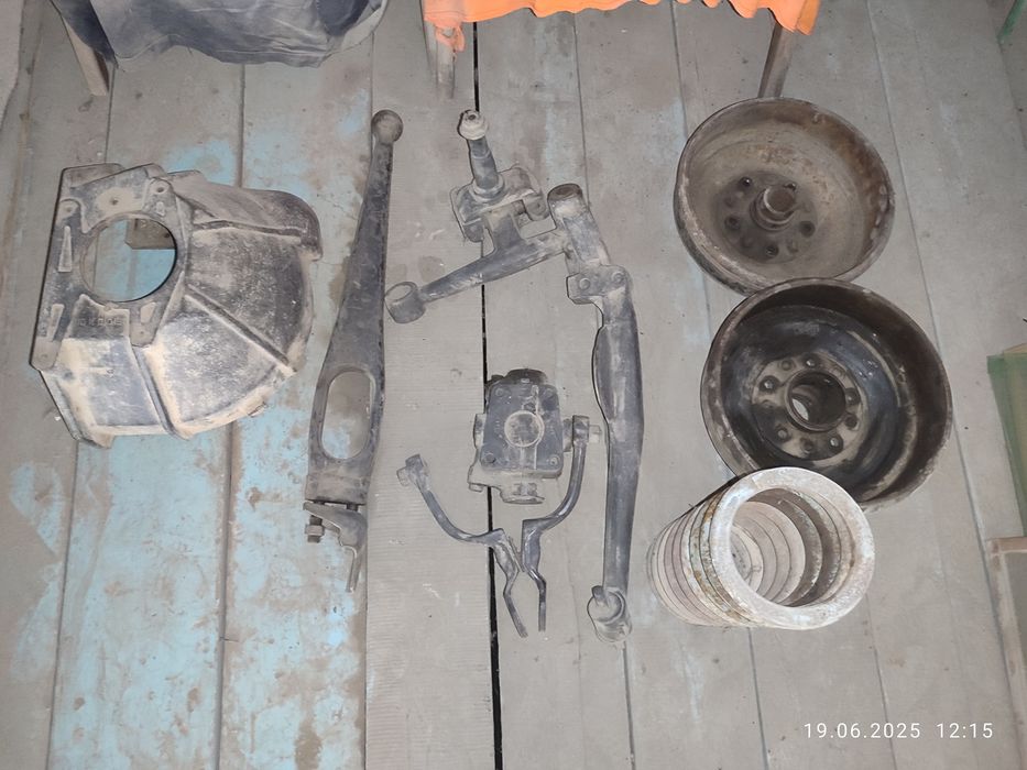 Запчасти ретро автомобиль ЗиС 110