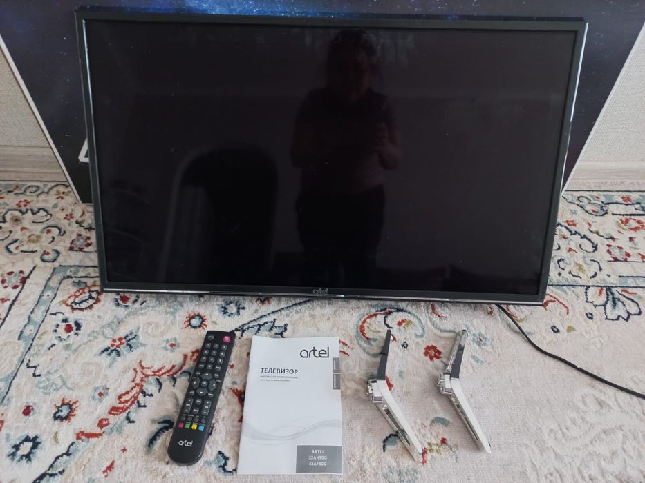Телевизор Artel 81 диаганаль
