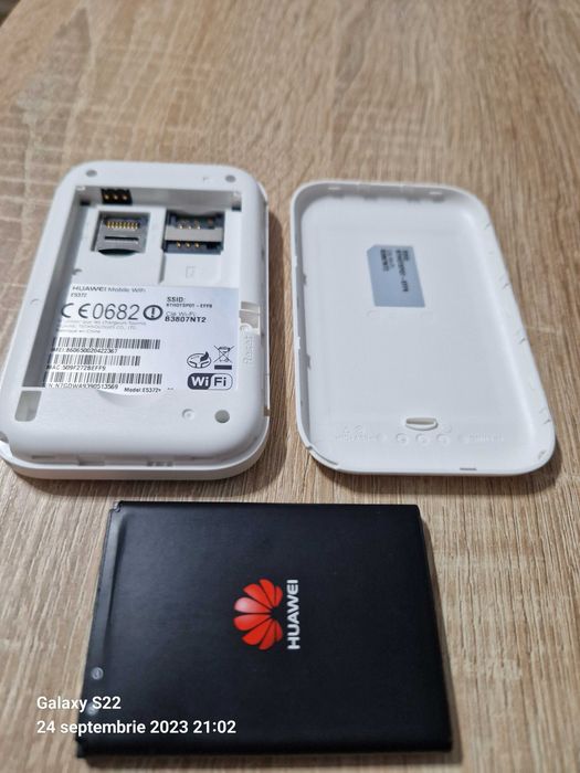 Router portabil HUAWEI E5372s-32/ WiFi mobil 150 Mbps 4G LTE/ DIGI