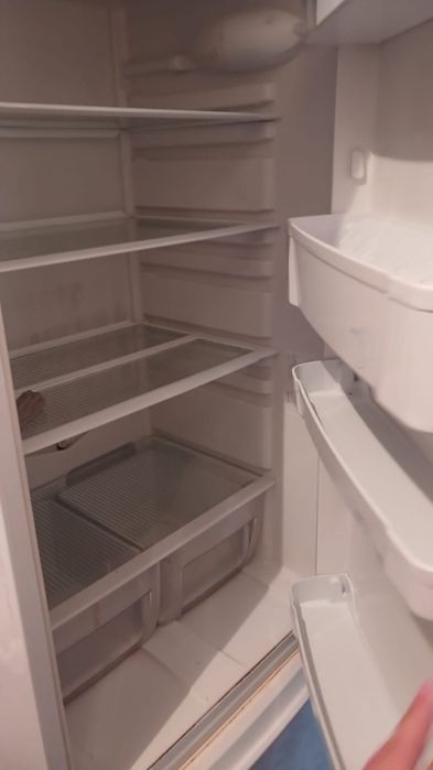 Холодильник indesit SB 185.027